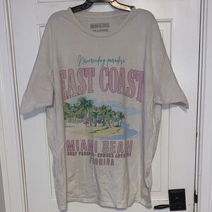 American Thrift East Coast Miami Beach Graphic Tee - White and Pink